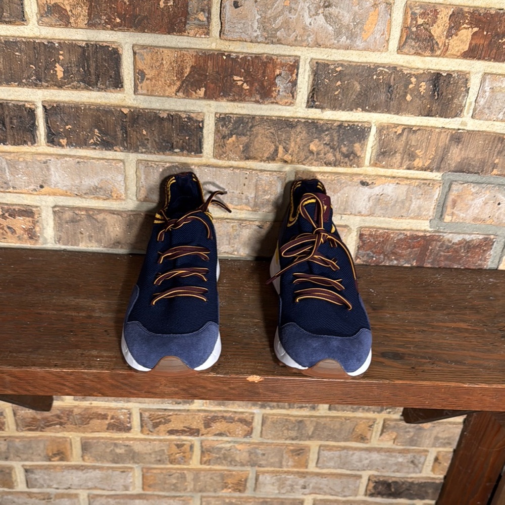 Polo by Ralph Lauren Blue and Brown Sneakers Sleek Design NWOB